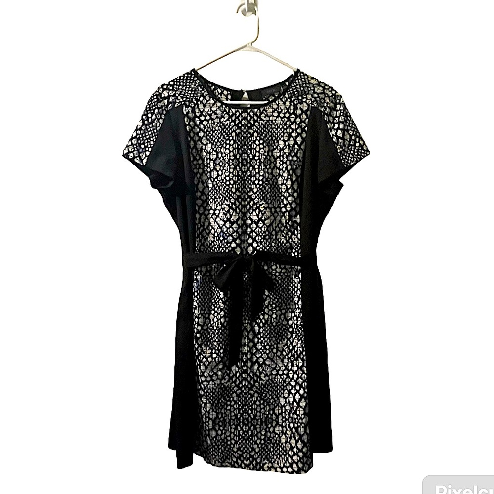 APT.9 Tie Front Short-Sleeve Dress L Black White Blue Pattern Business Casual